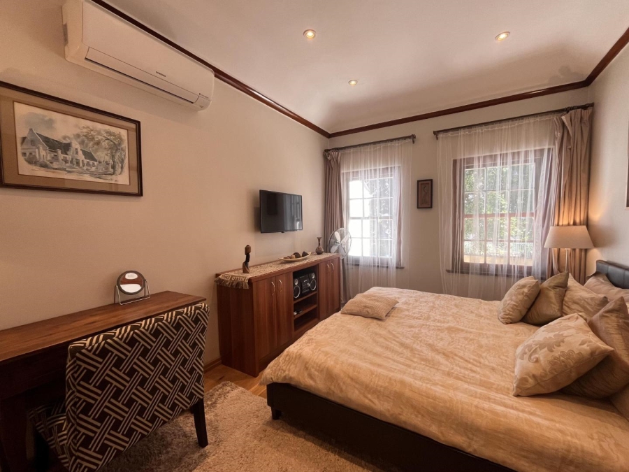 1 Bedroom Property for Sale in Green Point Western Cape